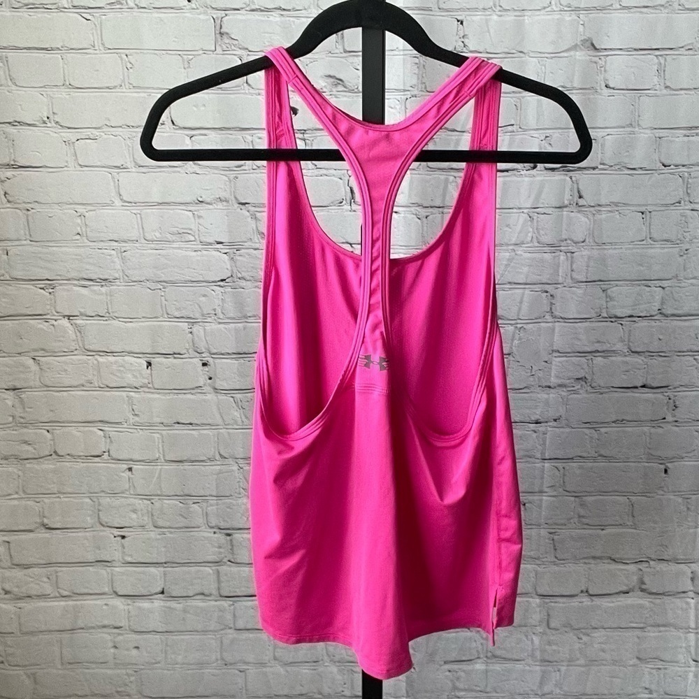 Under Armour Heat Gear Loose Hot Pink Razor Back Tank Top Size Medium - Picture 2 of 3